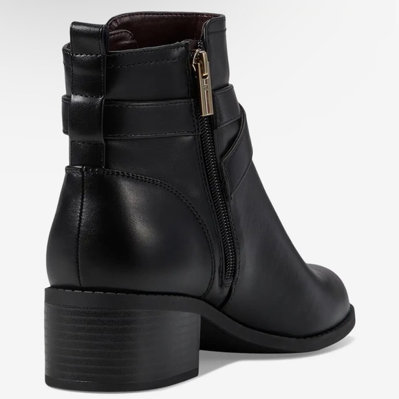 🌸TOMMY HILFIGER🌸 Diyana Faux Leather Ankle Bootie Black Size: 5 - Picture 4 of 15
